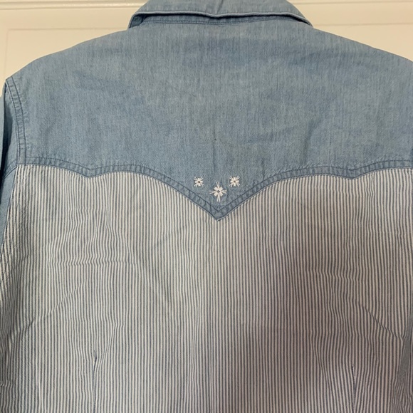 Vintage Wrangler Western Denim Button Down Shirt - Picture 6 of 14